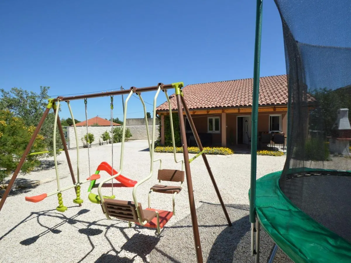 Holiday Home Lana By Interhome Pakoštane
