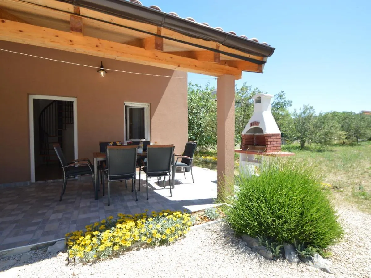 Holiday Home Lana By Interhome Pakoštane