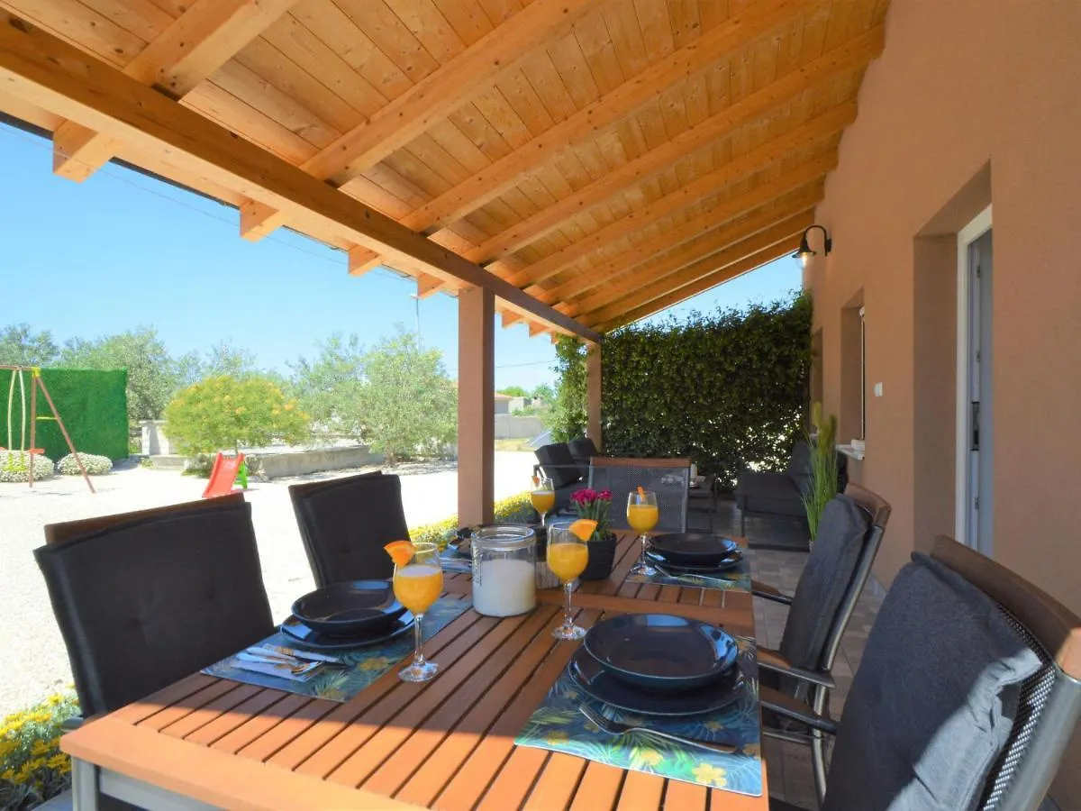 Holiday Home Lana By Interhome Pakoštane